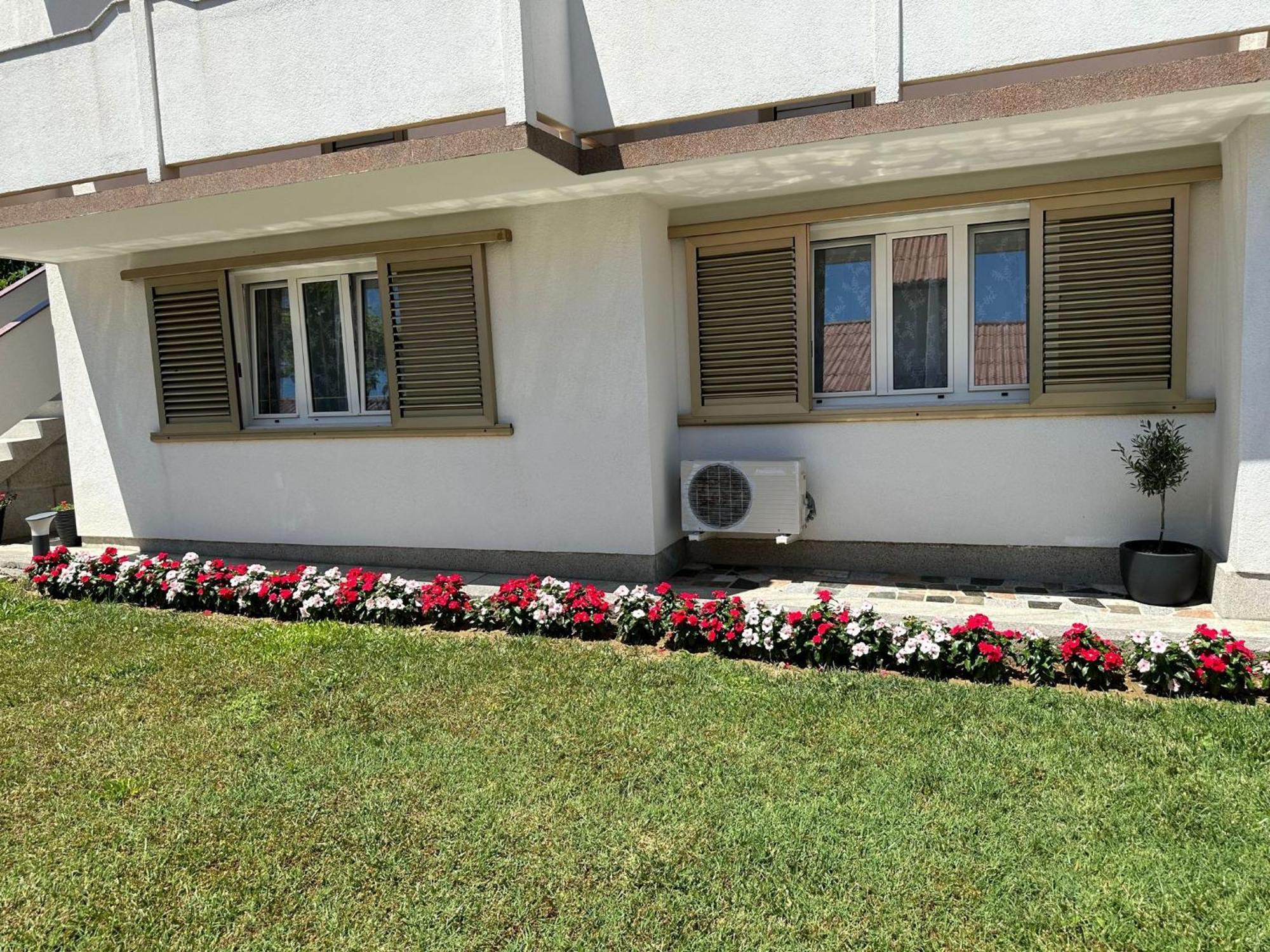 Apartments Vinse Near Rab Center Rab Town Zewnętrze zdjęcie